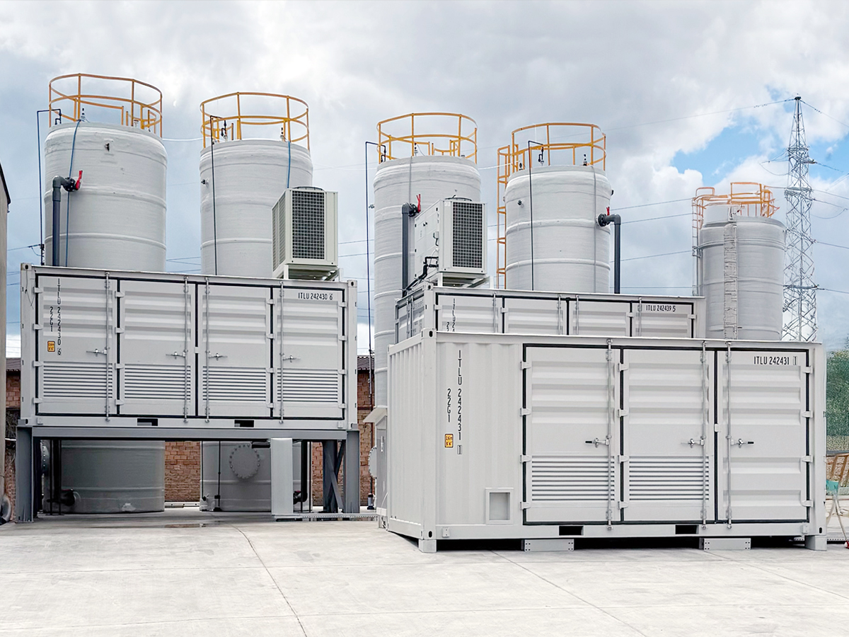 Flow Battery Energy Storage System Solution
